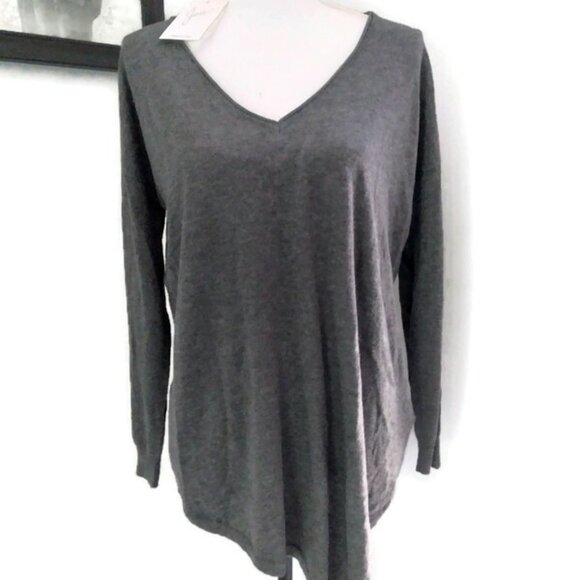 Joie V- neck Sweater - Picture 1 of 7